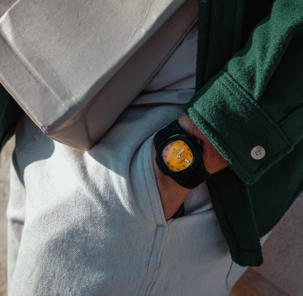 DELTAWAQT JAUNE - Montre chiffres arabe – Image 5
